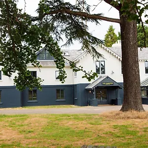 https://the-charlton-boutique-hotel.tophotelsbath.com