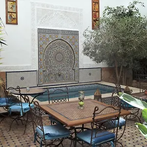 https://riad-attarine.hotelfesmorocco.com